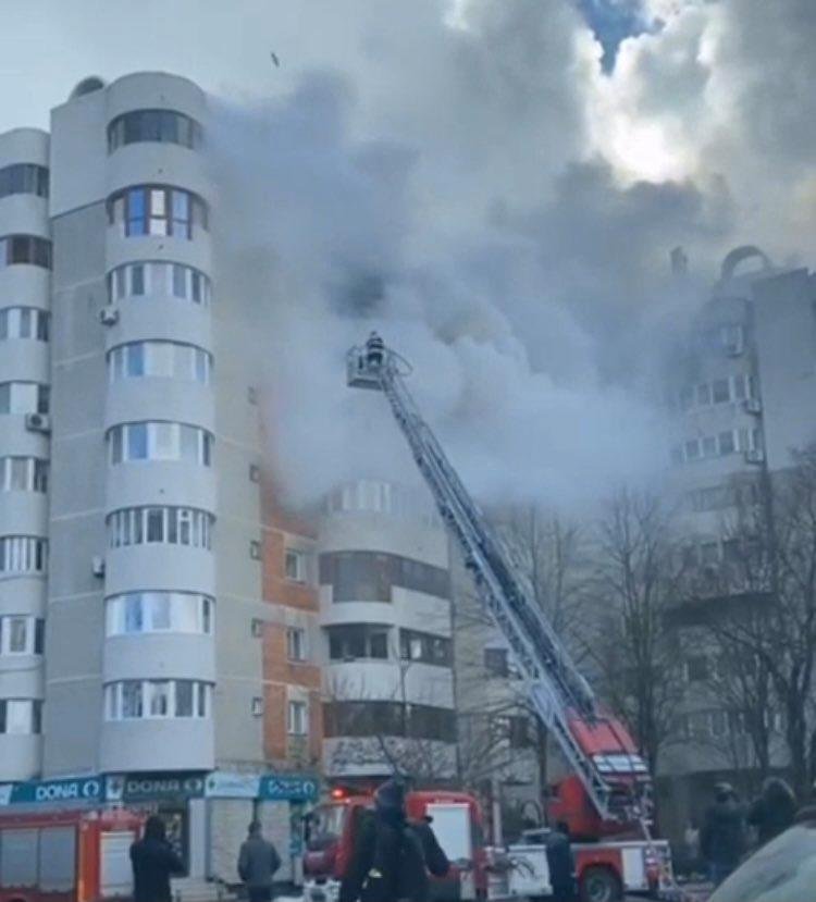 Șeful ISU Dobrogea a recunoscut că autoscara ar fi plecat cu 10 minute mai târziu la incendiul de pe Bulevardul Mamaia, față de comunicatul inițial