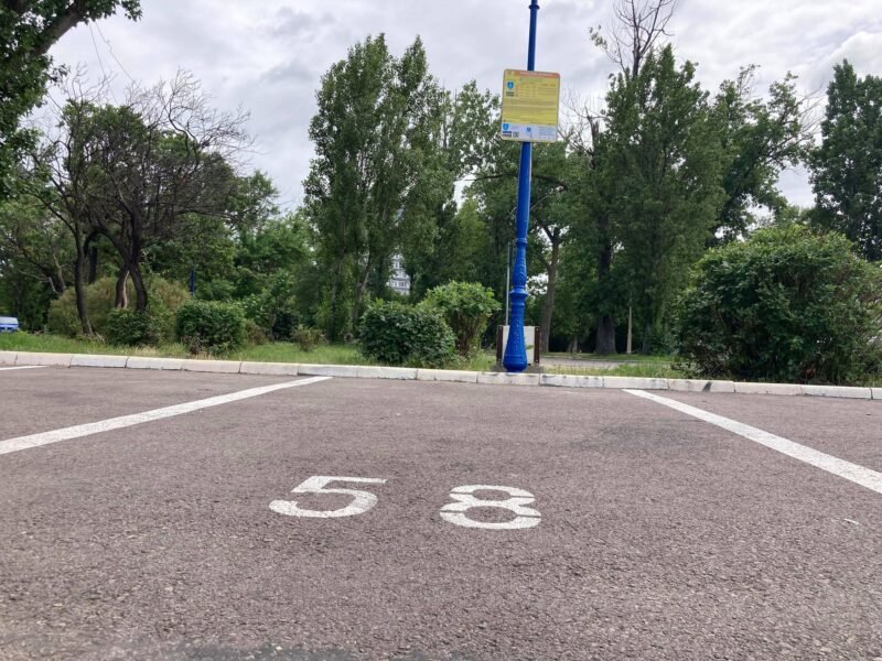 Primăria Constanța introduce abonamentul la purtător pentru parcarea în zona 0
