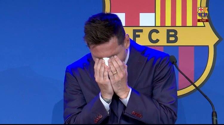 Leo Messi și-a luat adio de la FC Barcelona în lacrimi: Atât eu, cât și familia mea am fost convinși că vom rămâne aici, acasă
