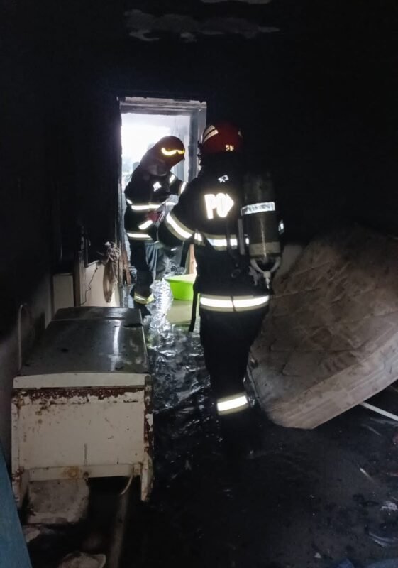 Incendiu la un bloc părăsit din Constanța, în ziua de Crăciun