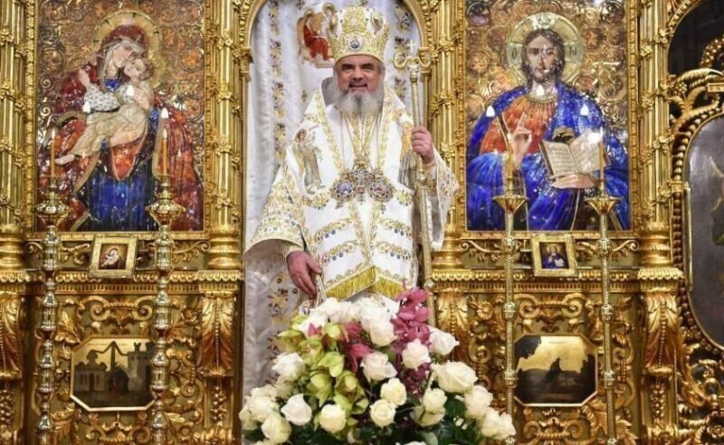 BOR: Biserica Ortodoxă, ca orice alt cult religios din România, plăteşte impozite conform legii. Știrea că Biserica nu ar plăti impozite este falsă