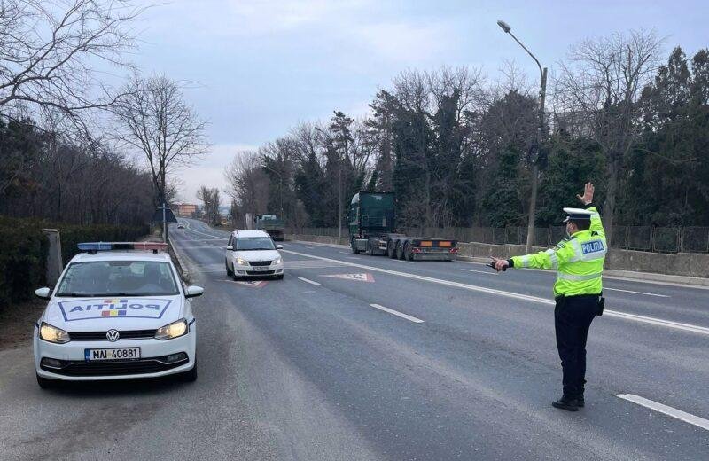 Polițiștii constănțeni au acordat amenzi în valoare de aproximativ 40.000 de lei, în traficul rutier