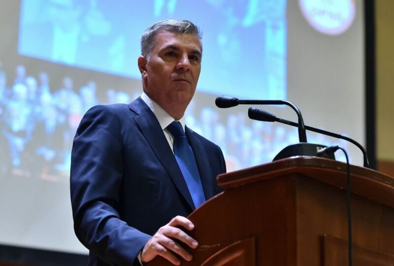 Valeriu Zgonea, achitat definitiv pentru trafic de influență / Marcel Ciolacu: „Astăzi a ieșit soarele din nou, Vali!”