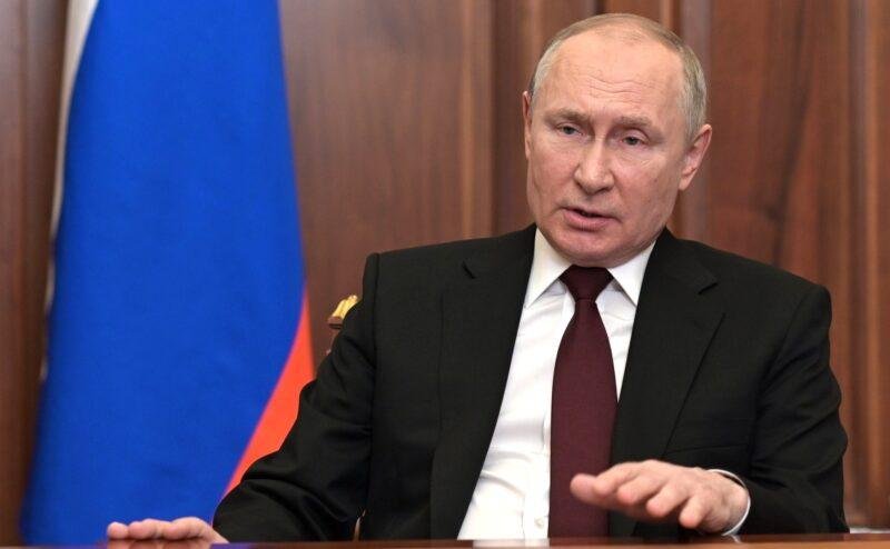 Putin: Rusia nu a respins niciodată o soluţionare paşnică a conflictului ucrainean