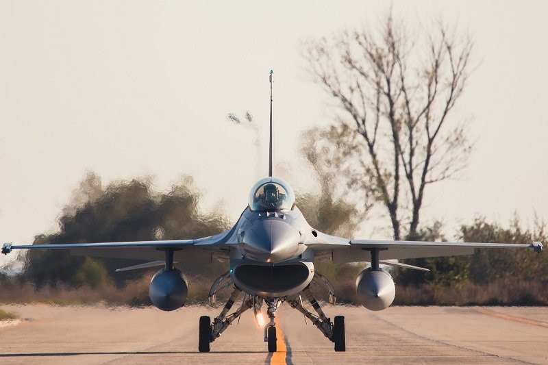 Avioane F-16 Fighting Falcon ale Forțelor Aeriene Române vor executa exerciții în sud-estul țării