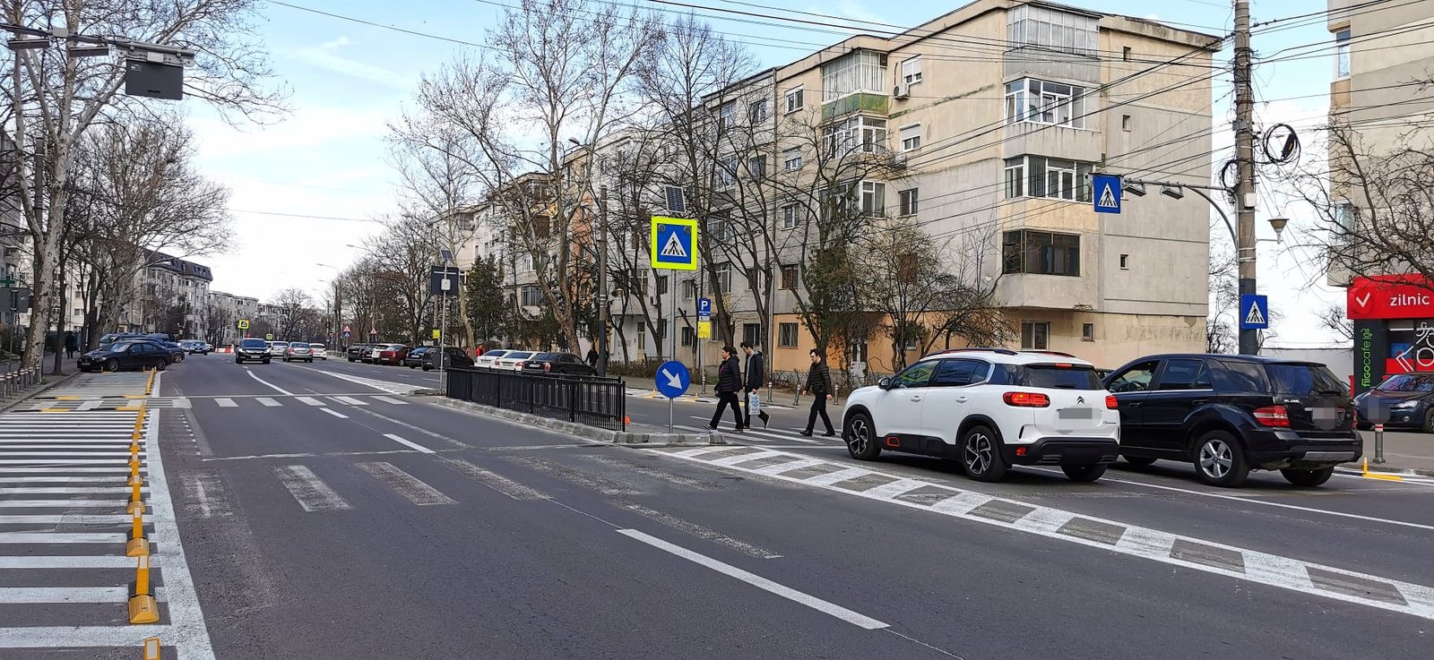 Un scuar median a fost amenajat la trecerea de pietoni situată pe strada Soveja