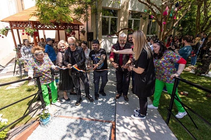(FOTO) A fost inaugurată Școala Outdoor “Phoenix” / La inaugurare au participat atât membrii trupei Cargo cât și membri trupei Pheonix