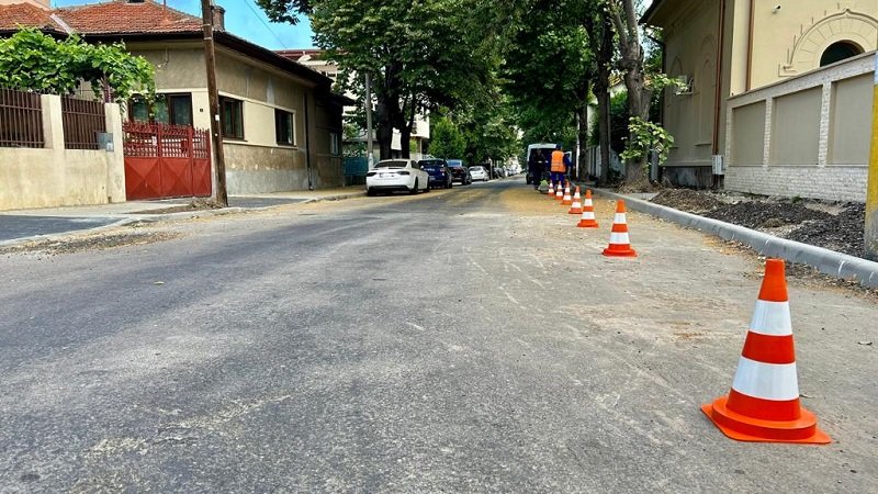 Încep lucrările de frezare a carosabilului pe strada Vasile Pârvan din cartierul Tomis I