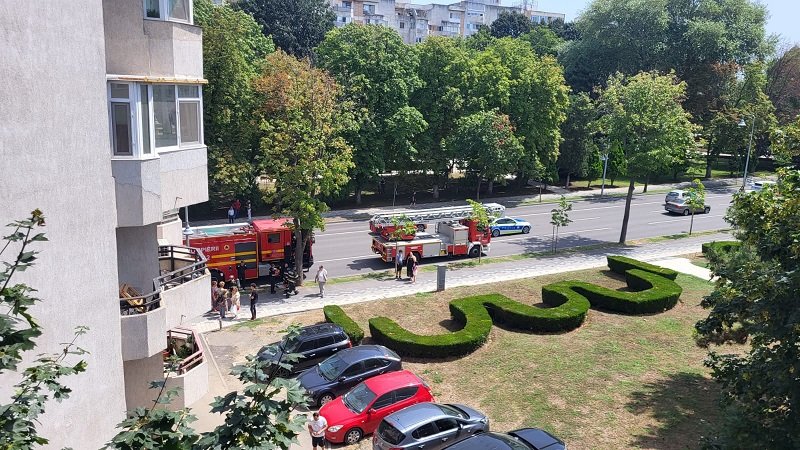 Un incendiu a izbucnit într-un apartament de pe bulevardul Tomis