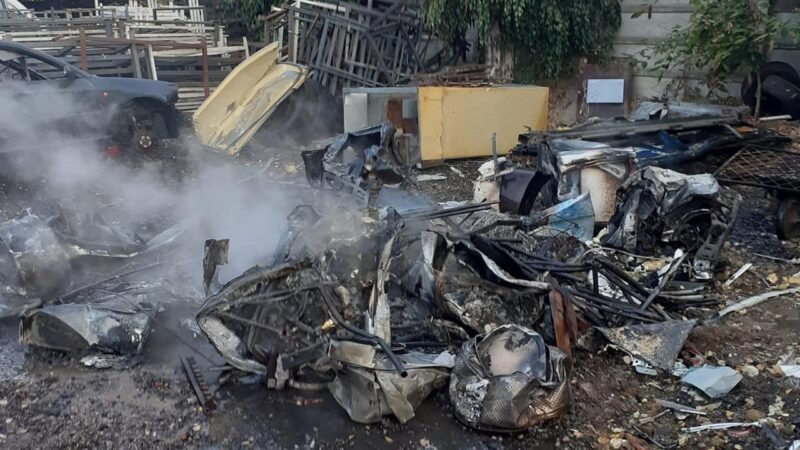 Incendiu la un depozit de cherestea din Constanța