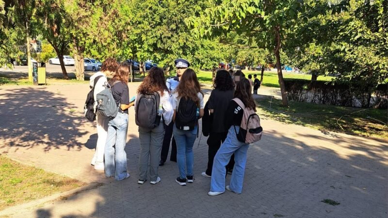 Acțiune a polițiștilor constănțeni pentru prevenirea consumului de droguri și a violenței
