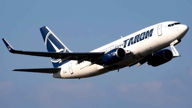 Un avion Tarom a fost lovit de fulger după decolare: aeronava s-a întors pe Aeroportul Henri Coandă