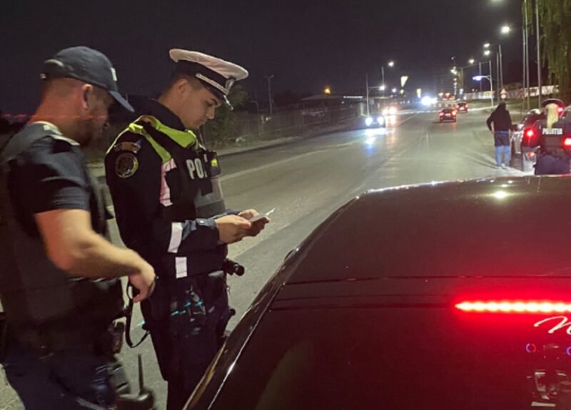 Acţiunea „Blocada”, în Constanţa: au fost legitimate 70 de persoane, au fost verificate 14 locații publice și 10 vehicule