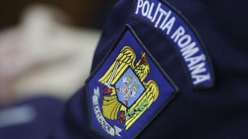 Şofer urmărit de poliţişti după ce a produs un accident în Vama Veche – bărbatul se afla sub influenţa alcoolului şi a drogurilor