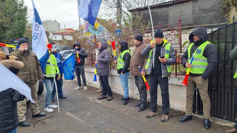 Polițiștii organizează un nou protest în fața sediului IPJ Constanța