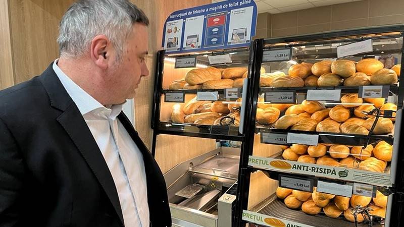 Ministrul Agriculturii se va întâlni cu reprezentanții comercianților și procesatorilor pentru a decide dacă se va prelungi măsura de plafonare a adaosului comercial