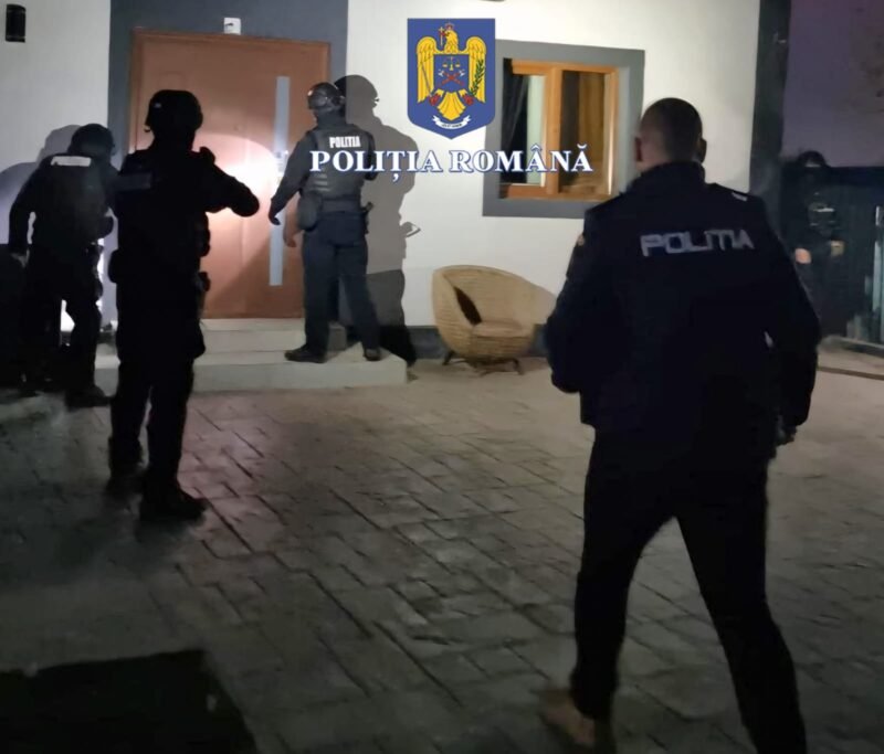 CONSTANŢA. Un bărbat și o femeie au fost reţinuţi în urma percheziţiilor la persoane bănuite că au încasat 200.000 de lei pentru a livra cereale unei firme
