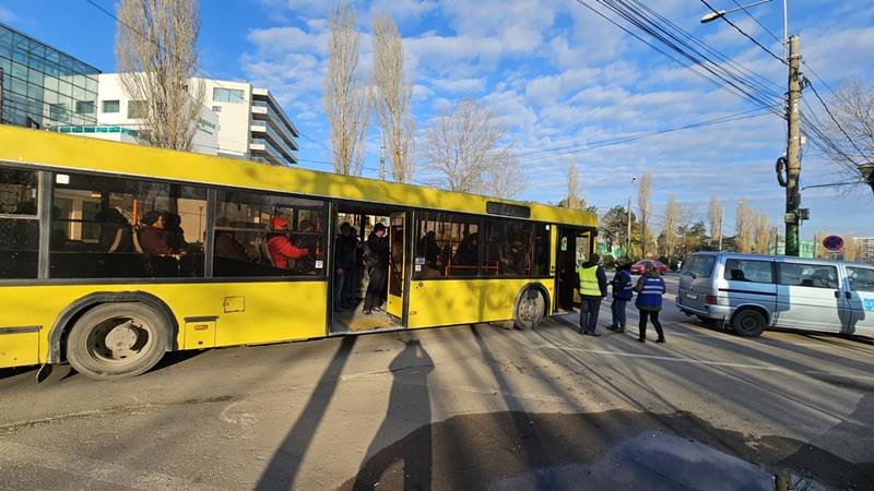 CONSTANȚA. Amplă acțiune de control pe liniile CT Bus: persoanele care călătoreau fraudulos au fost amendate