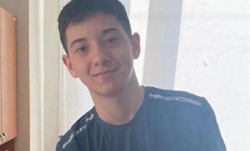 ATACUL DE LA MOSCOVA. Un băiat de 15 ani a salvat o sută de oameni în timpul atacului terorist: “Dacă rămâneam în stare de şoc îmi puteam pierde viaţa şi viaţa a sute de oameni”