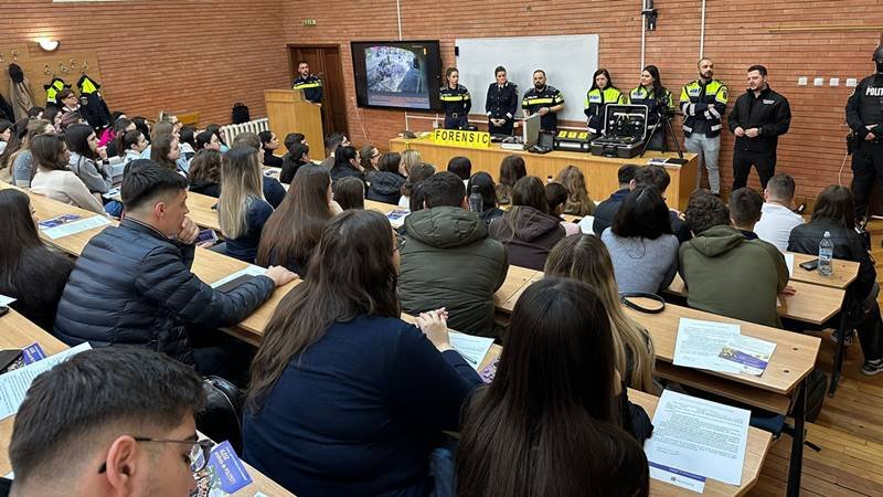 Polițiștii constănțeni, în vizită la Facultatea de Drept și Științe Administrative din cadrul Universității „Ovidius”