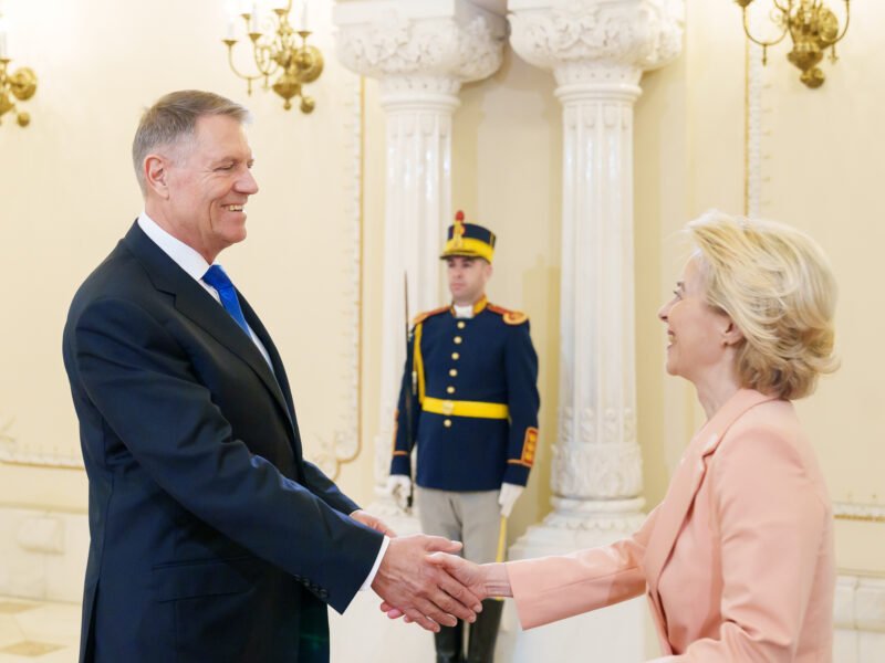 Președintele Comisiei Europene, la Bucureşti: Suntem atât de mândri de Klaus Iohannis
