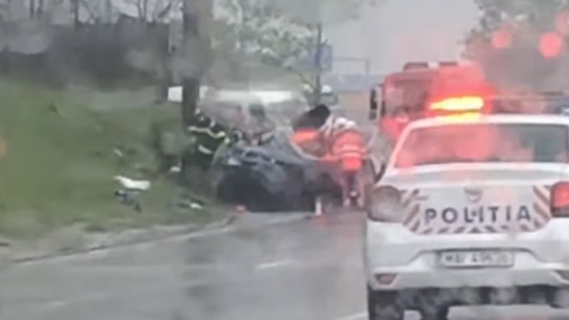 (VIDEO) Șoferul implicat în accidentul din apropierea Șantierului Naval Mangalia a murit: un alt tânăr este în stare critică