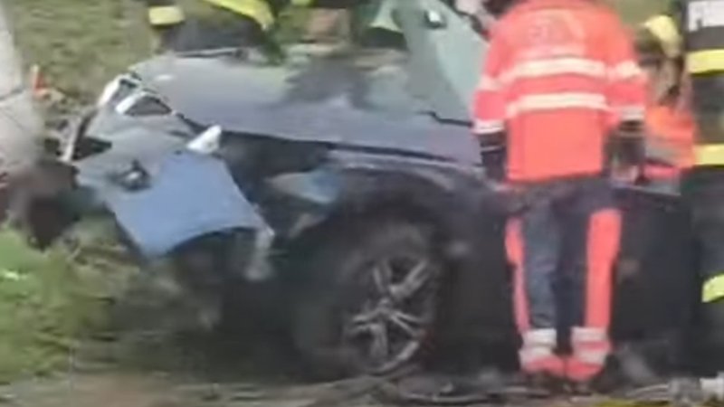 Accident grav în aproprierea Șantierului Naval Mangalia. Doi tineri sunt în stare critică după ce s-au răsturnat cu mașina