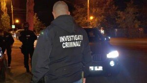 CONSTANȚA. Acțiune a polițiștilor din Cadrul Serviciului de Investigații Criminale. Au fost legitimate 130 de persoane și au fost verificate peste 50 de vehicule