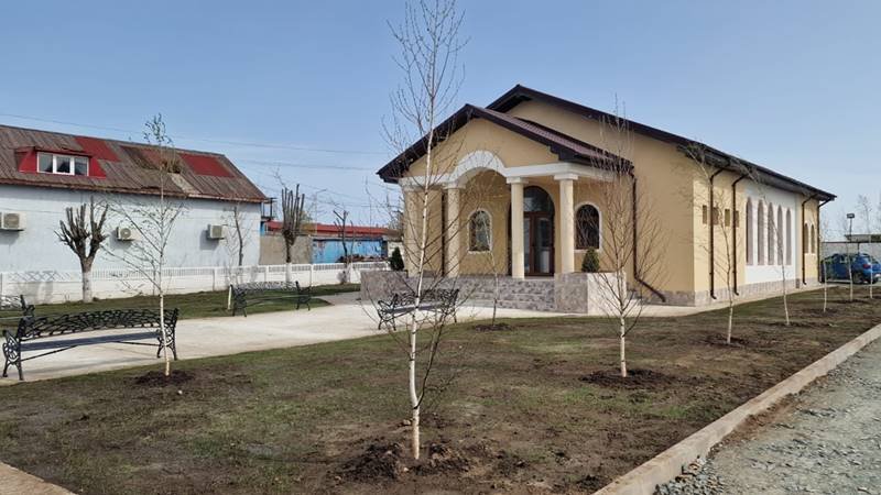 (FOTO) Primăria Ovidiu a finalizat construcția capelei mortuare din Cimitirul Ortodox nou