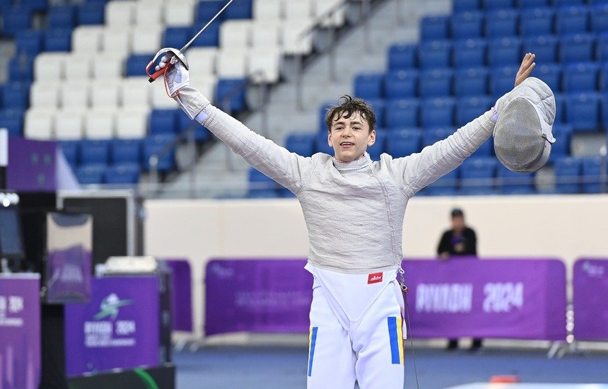 Vlad Covaliu a câştigat titlul mondial al juniorilor la sabie masculin individual