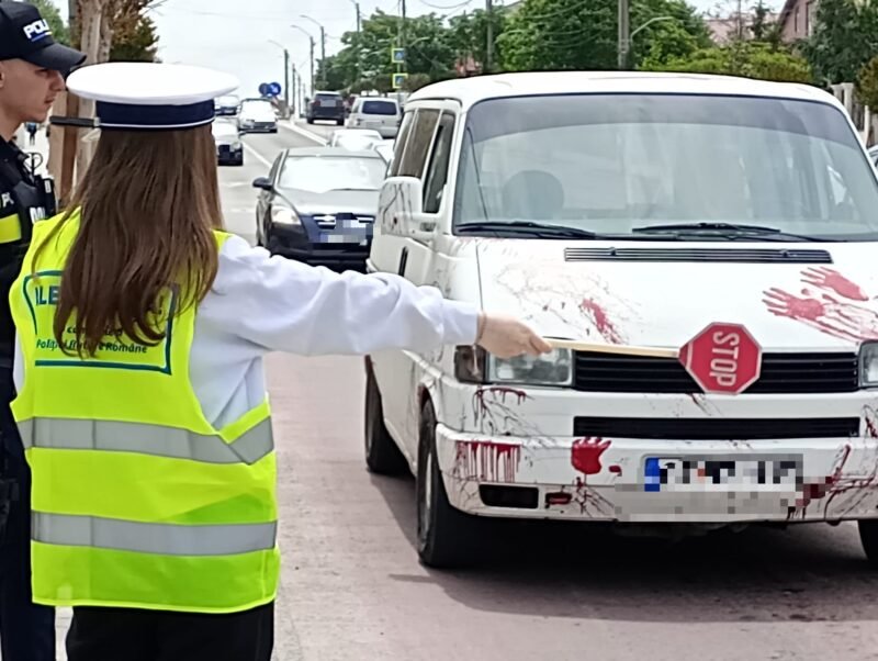 Patrulă şcolară în oraşul Ovidiu în cadrul Săptămânii Prevenirii Criminalității
