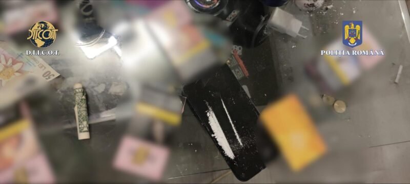 CONSTANŢA. Bărbat cercetat pentru trafic de droguri. Consumatorii scoteau din buzunar sume cuprinse între 300 și 650 de lei