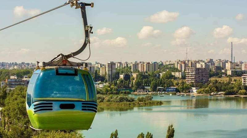 Primăria Constanța vrea să actualizeze Planul Urbanistic Zonal din Mamaia: desființarea telegondolei, circulația cu trenul sau tramvaiul și extinderea promenadei, printre modificări
