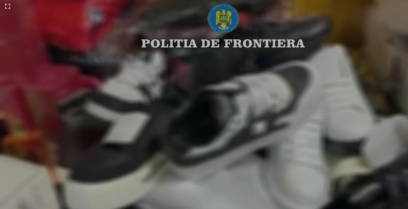 Bunuri contrafăcute în valoare de aproximativ 500.000 lei, confiscate de poliţiştii de frontieră români în PTF Vama Veche