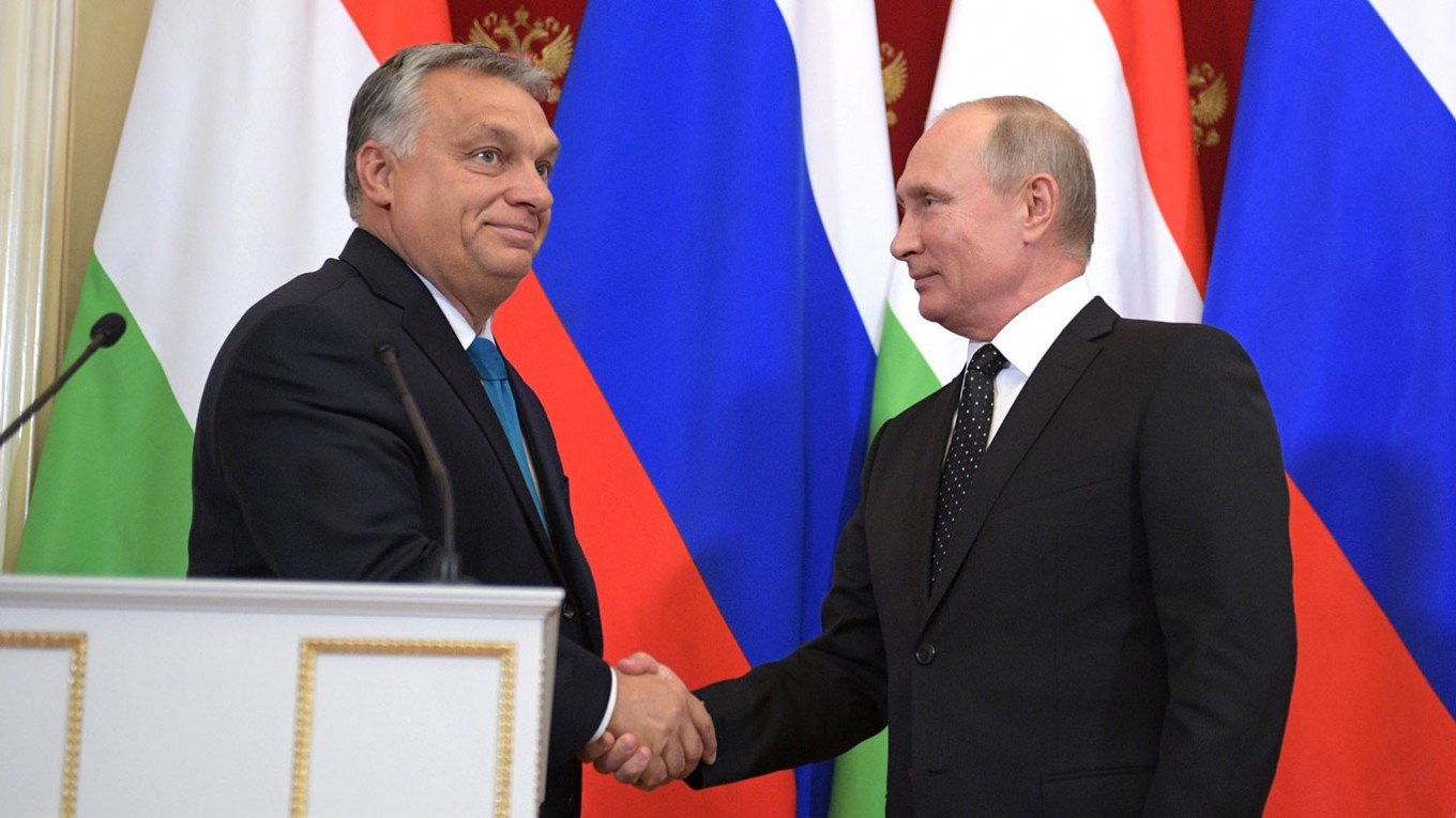 Viktor Orbán îşi amână toate angajamentele internaţionale, din cauza inundaţiilor din Ungaria