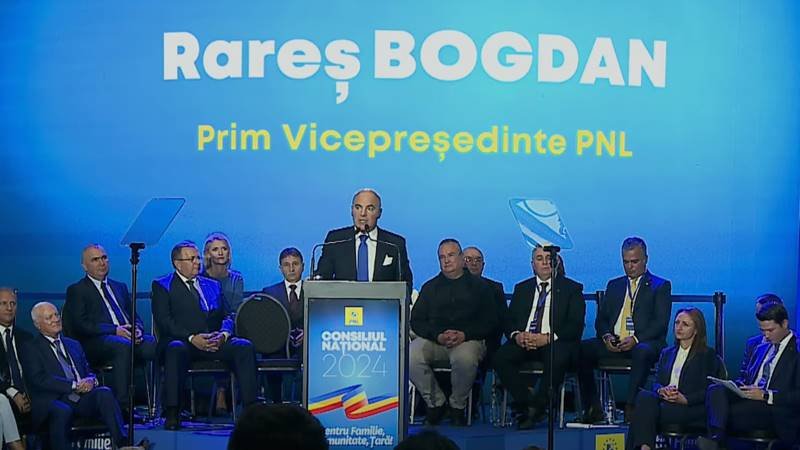 Rareș Bogdan: Pentru că cei de la PSD au o problemă cu batista mea, le promit că pe data de 8 decembrie, după ora 24, le voi trimite o duzină de batiste, ca să-și șteargă lacrimile înfrângerii