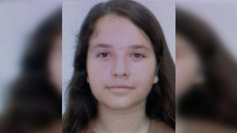 JUDEȚUL CONSTANȚA. O adolescentă de 17 ani a fost dată dispărută de familie: ați văzut-o?