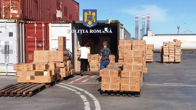 CONSTANȚA. Încălțăminte contrafăcută, în valoare de peste un milion de lei, confiscată de polițiști