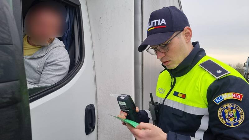 Acțiune de tip Blitz în municipiul Constanța: au fost legitimate 66 de persoane și verificate 53 de vehicule
