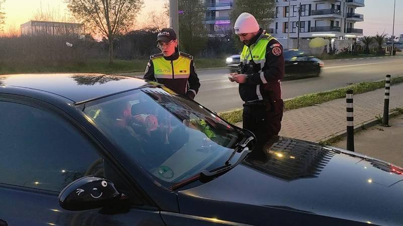 (FOTO/VIDEO) Razie de amploare în Constanța, Mamaia, Agigea și Cumpăna: opt șoferi au rămas fără permis, amenzi în valoare totală de 148.000 de lei