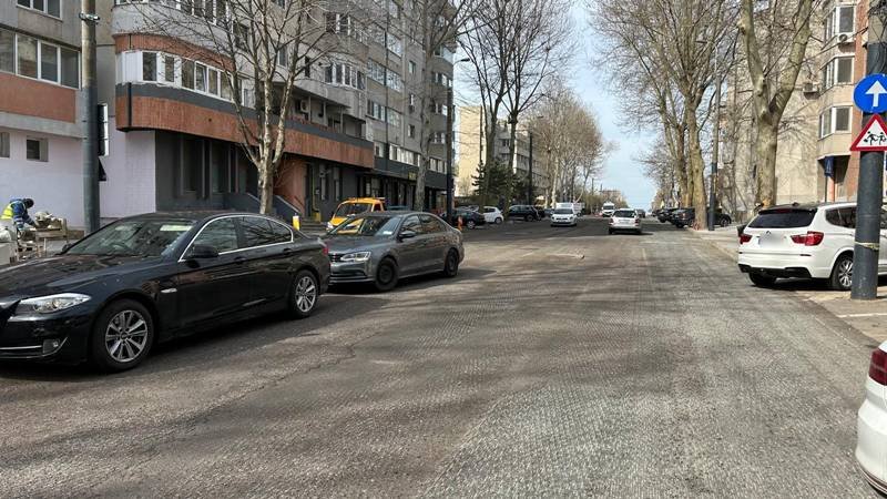 ATENȚIE, ȘOFERI! Lucrări de asfaltare pe un tronson al bulevardului I.C. Brătianu: vor fi restricții totale de trafic