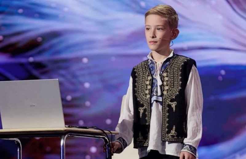 Copii extraordinari ai României. La doar 9 ani, Ștefan recită și face aritmetică mentală în același timp – 118 împărțiri fără greșeală în timp ce recita Ion Creangă!
