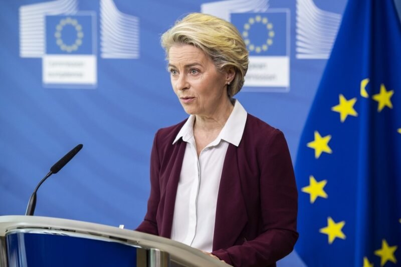 Uniunea Europeană îşi suspendă riposta tarifară la taxele impuse de Trump. „Dorim să dăm o şansă negocierilor”