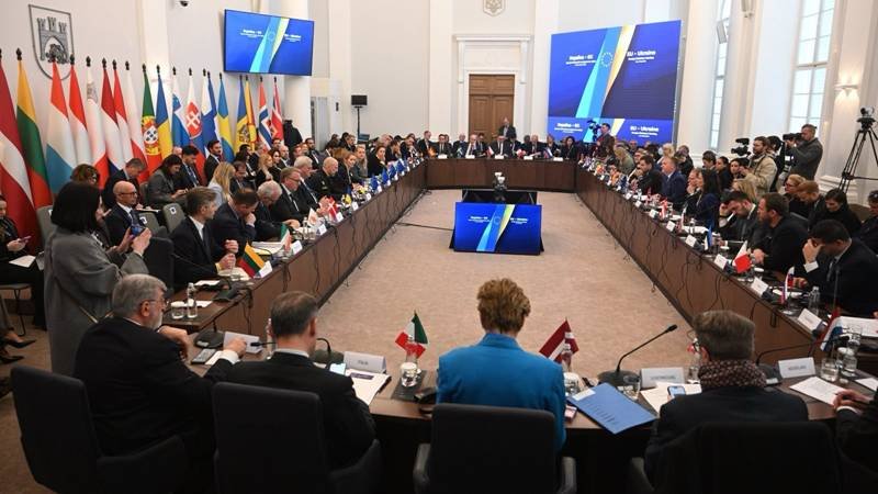 Miniștrii de externe din țările UE susțin crearea unui tribunal special pentru judecarea crimelor de agresiune rusească
