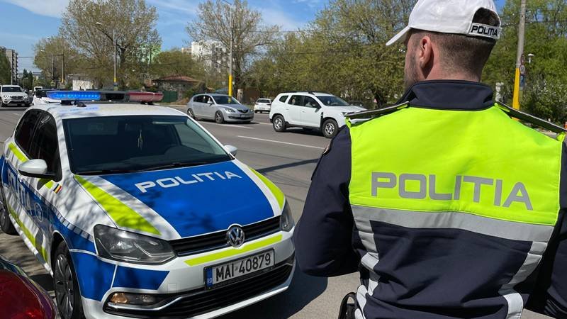 Acțiune a polițiștilor în municipiul Constanța: au fost legitimate 56 de persoane și verificate 12 vehicule și 10 locații publice