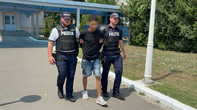 (VIDEO) JUDEȚUL CONSTANȚA. Și-a terorizat mama și fratele și a încălcat ordinul de protecție: tânărul de 26 de ani a fost arestat