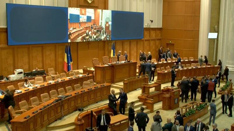Guvernul a fost învestit de Parlament, cu 301 voturi pentru. Ilie Bolojan: „Reformele vor începe cu statul și clientela politică”