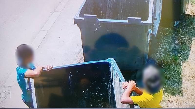 (FOTO/VIDEO) CONSTANȚA. Doi copii au vandalizat trei camere de supraveghere
