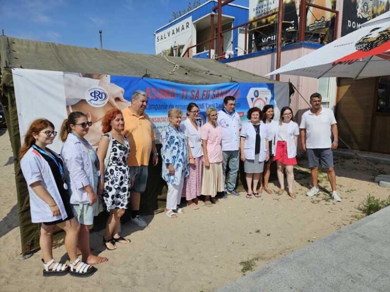Consultaţii gratuite pentru turiştii din sudul litoralului – Screening oferit de medici dermatologi, endocrinologi, pediatri şi pneumologi