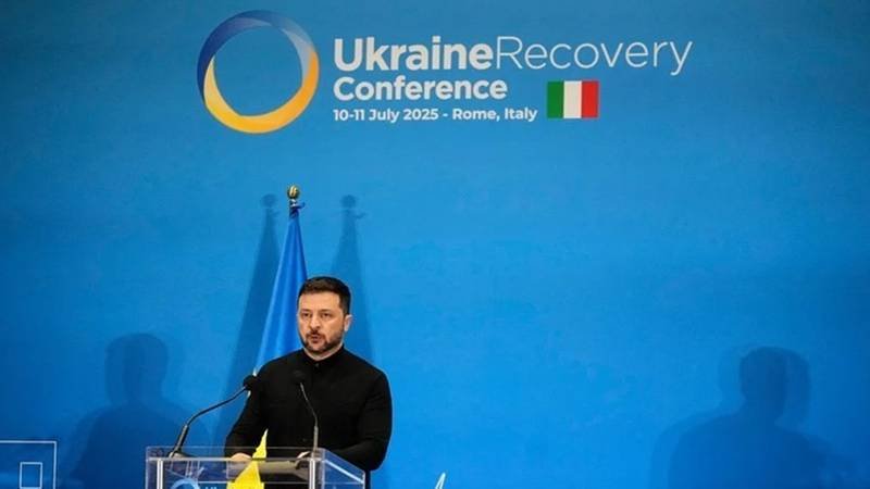Zelenski cere sprijin financiar și drone la Conferința redresării Ucrainei de la Roma